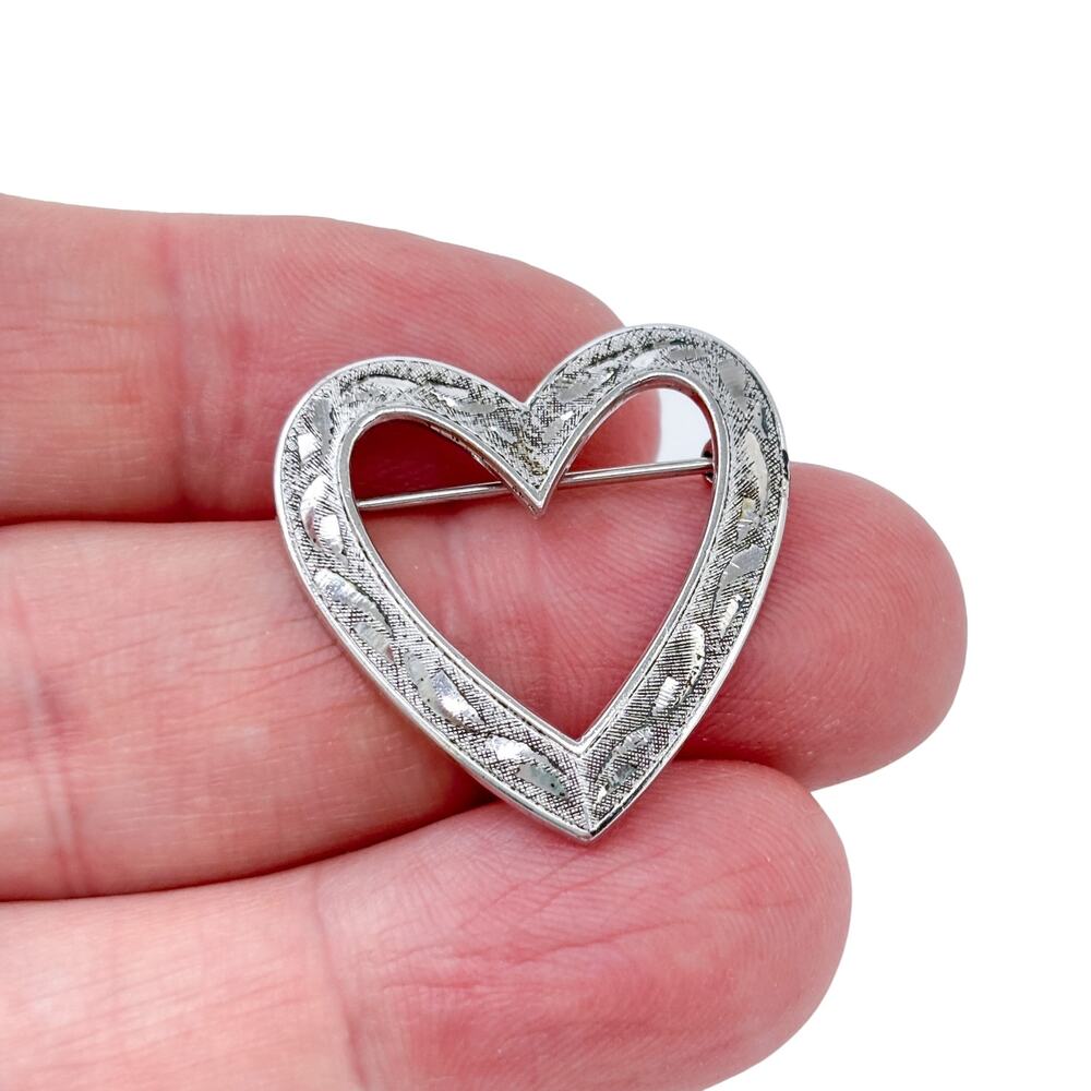 Vintage Sterling Silver 925 Textured Heart Pin Brooch